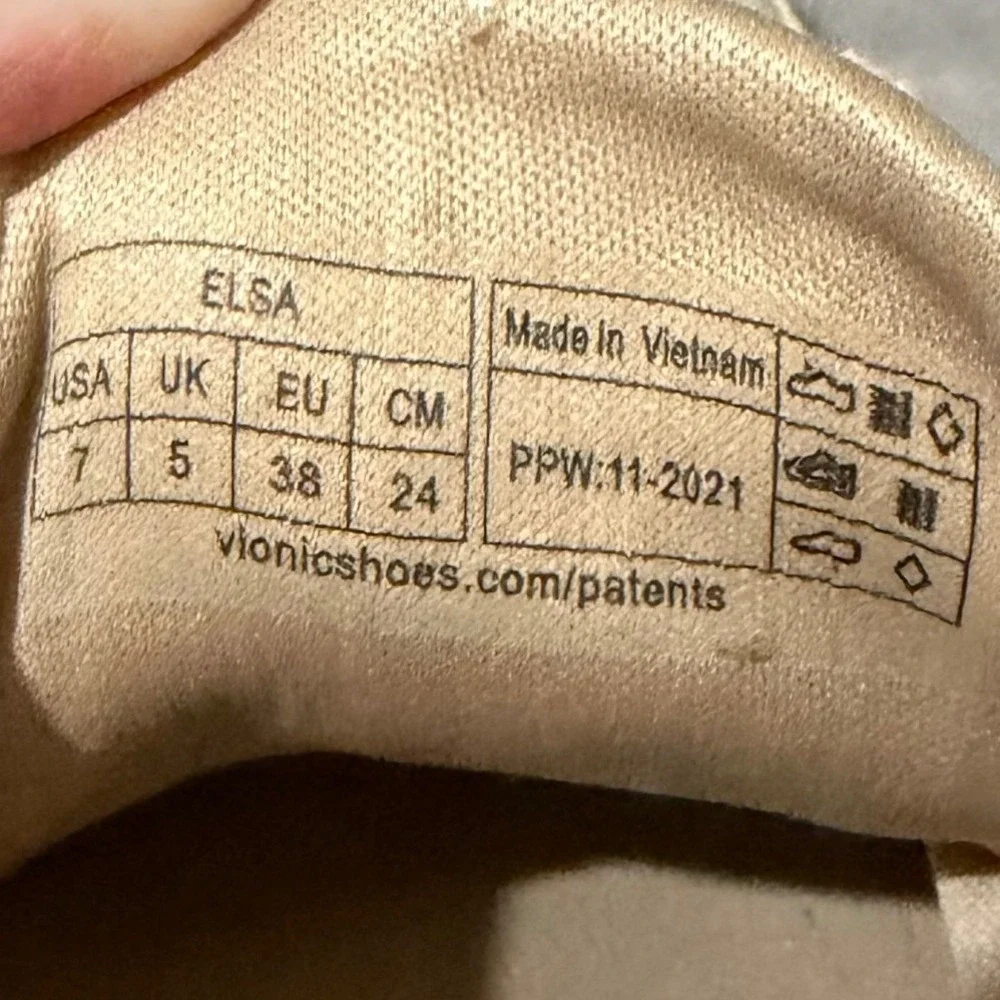Vionic Elsa Sneakers Women 7 Cream Good Linen Platform Lace Up Casual Low Top